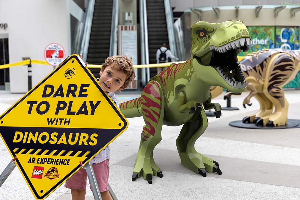 Lego Jurassic World by BRDG Studios