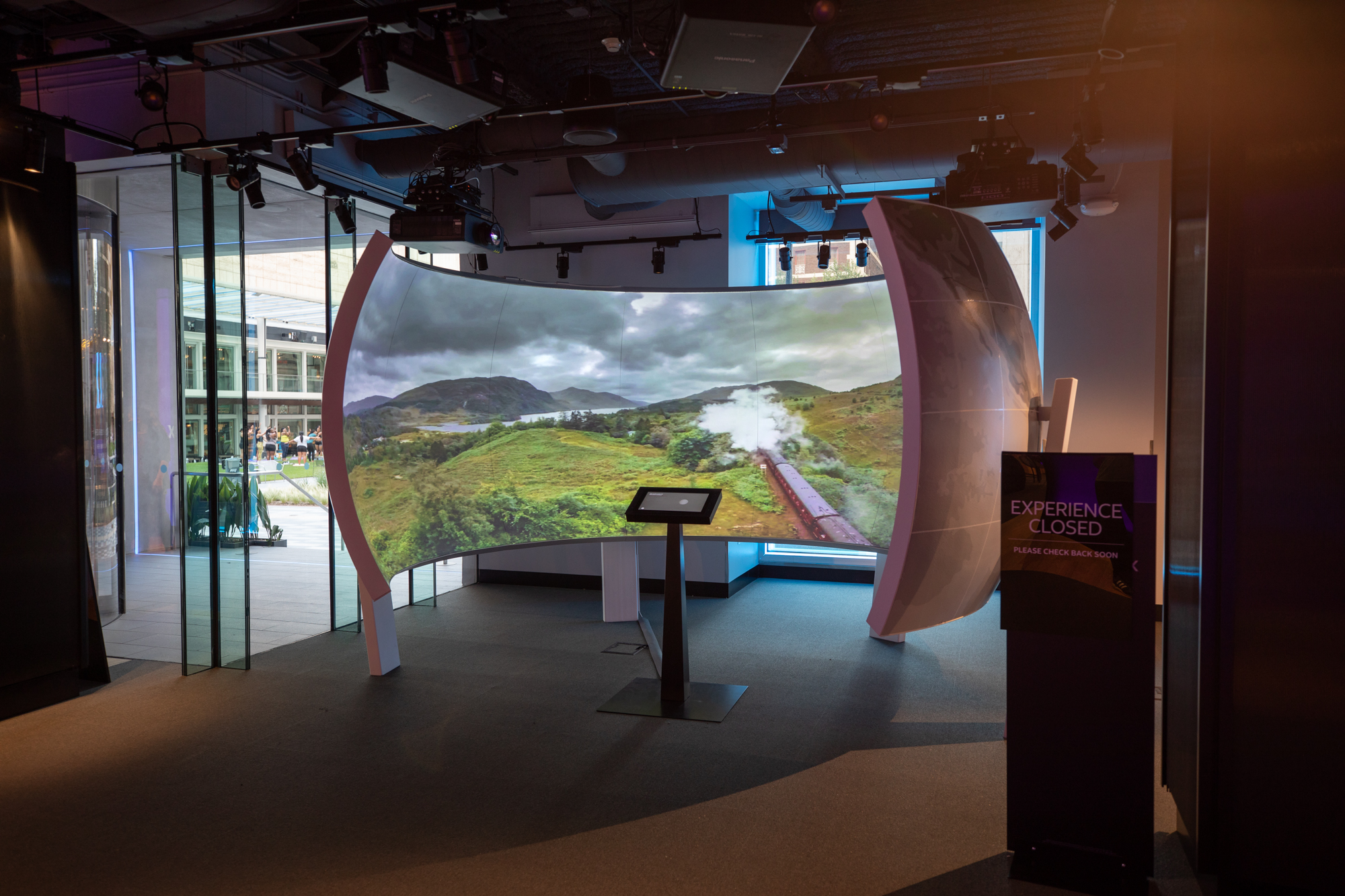 CNN Globe 4 by BRDG Studios