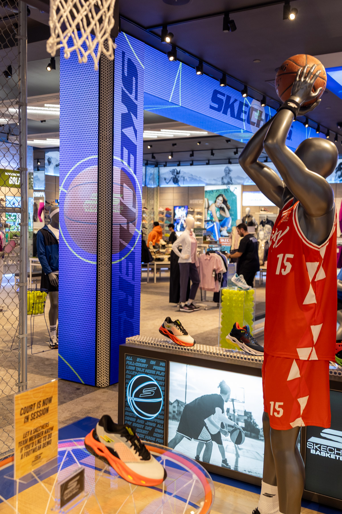 Skechers Flagship by BRDG Studios