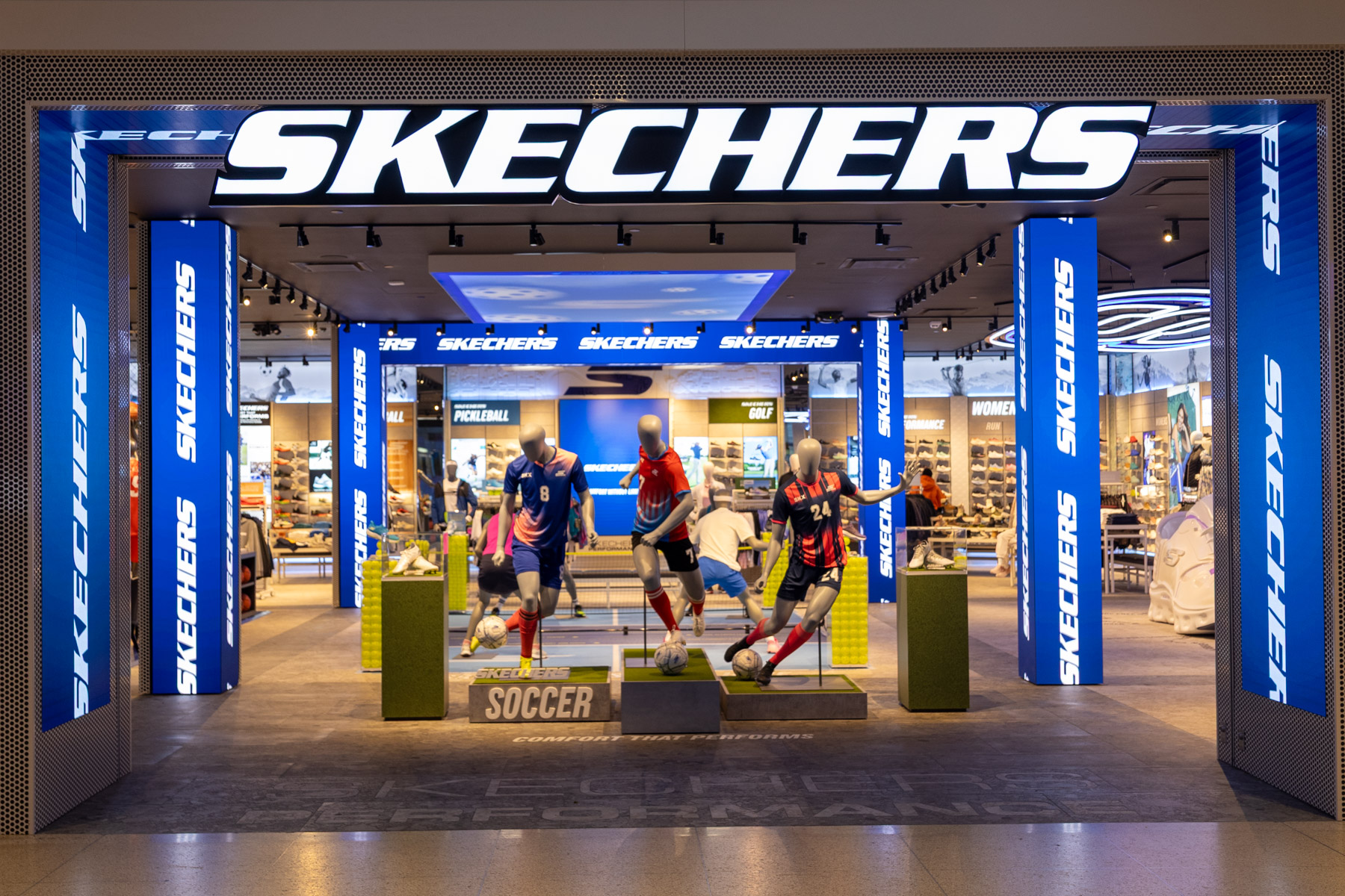 Skechers Flagship 6 by BRDG Studios